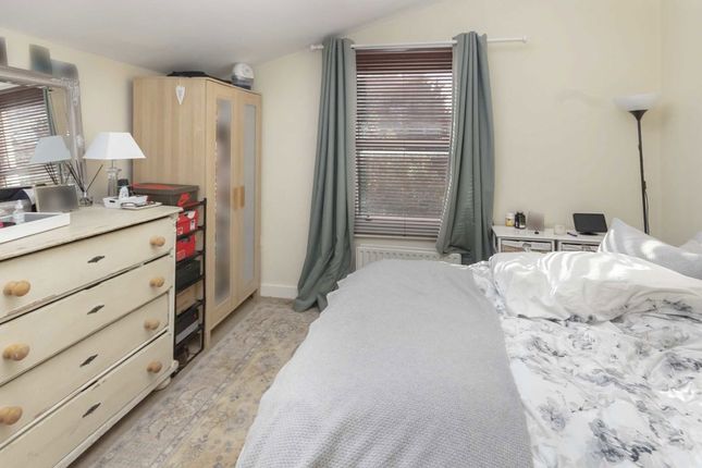 TFF, 4, Arodene Road, London photo 5