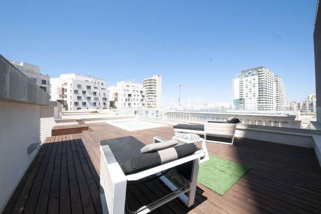 Apartment for sale in Furnished Apartment Tigne Point, Tigne Point, Malta