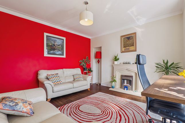 32 Weymouth Drive, Glasgow photo 4