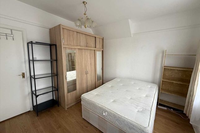 227A, Deansbrook Road, Edgware photo 5
