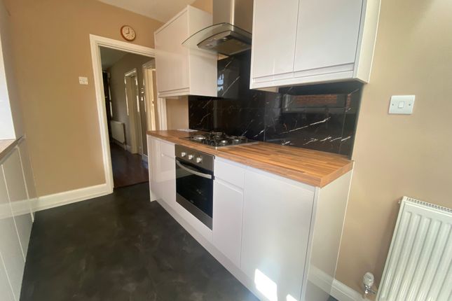 16, Cobden Crescent, SOUTHAMPTON photo 4