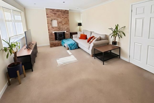 18, Stanton Road, Leicester photo 2