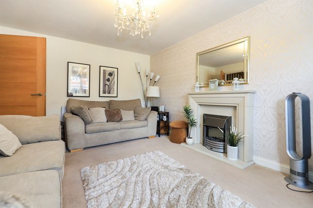 56, Fibbersley, Willenhall photo 4