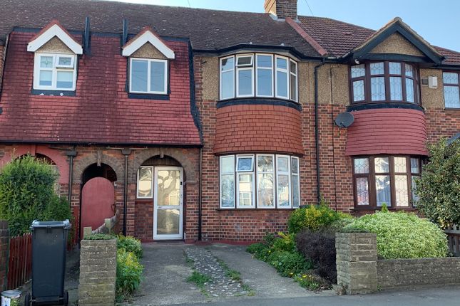 Thumbnail Terraced house to rent in The Warren, Hounslow