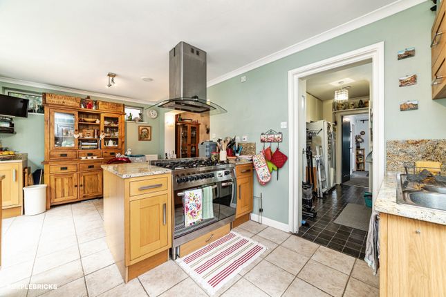 53, Repton Road, Reading photo 4