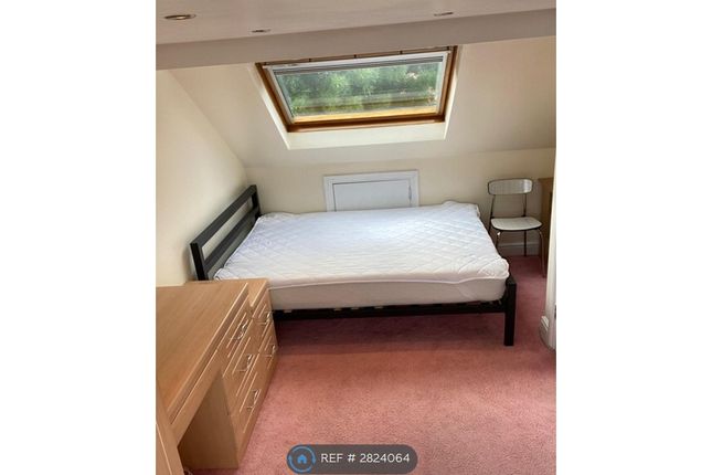 Southbury Avenue, Enfield, London photo 5