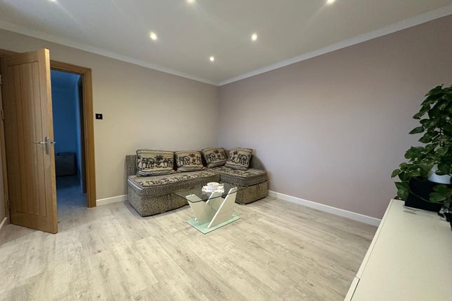 4, Preston Court, Holland-on-Sea, Clacton-on-Sea photo 5
