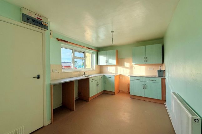 6, Grenville Gardens, Camborne photo 4