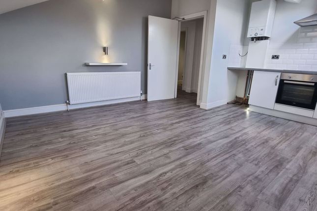 Flat 5, 12 Alexandra Mount, Liverpool photo 3