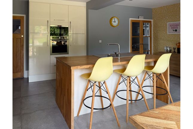 6, Ashleigh Road, Chesterfield photo 4