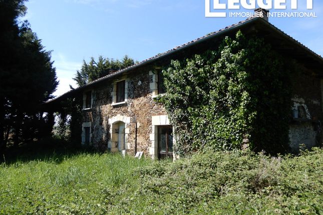 Thumbnail Villa for sale in Mouzon, Charente, Nouvelle-Aquitaine