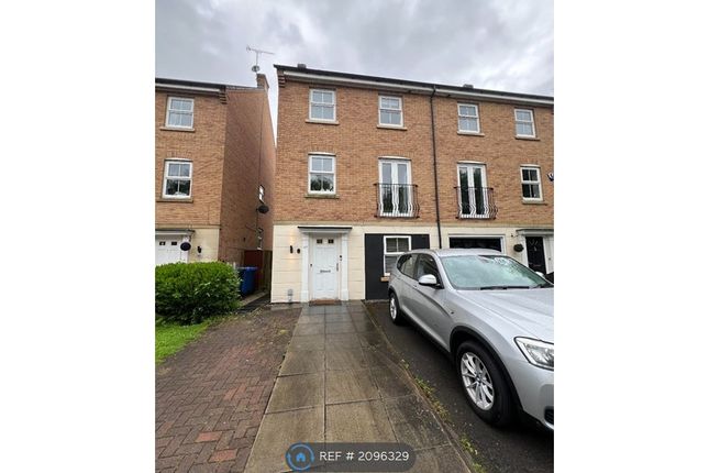Thumbnail Flat to rent in Badgerdale Way, Littleover, Derby