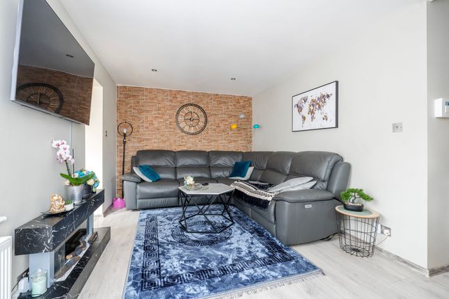 10 Sturdee Avenue, Great Yarmouth photo 4