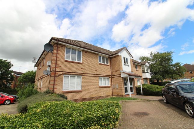 Thumbnail Property to rent in Bornedene, Potters Bar
