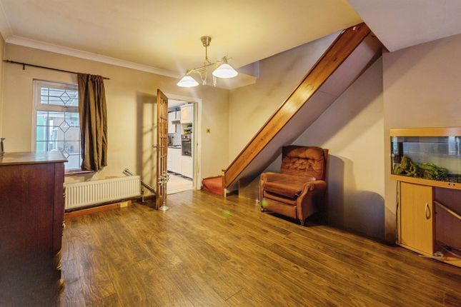 7, Rayleigh Road, Stanford-Le-Hope photo 4
