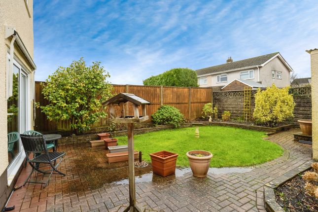19, Penrhos, Swansea photo 4