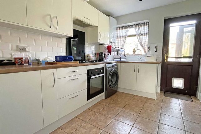 97, Hill View Road, Chelmsford photo 3