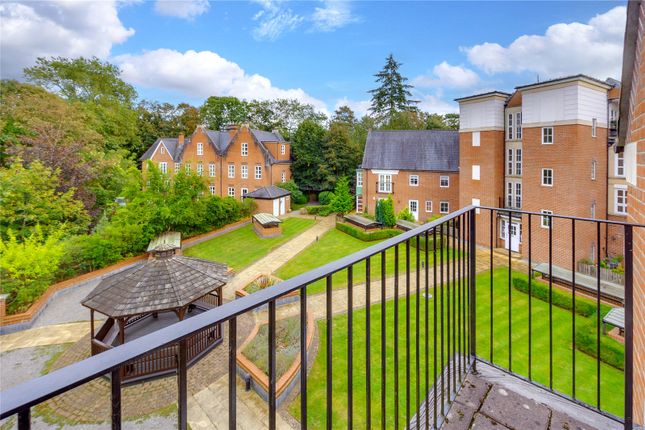 Flat for sale in Watling Mansions, Watling Street, Radlett, Hertfordshire