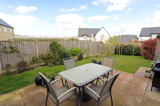 Semi-detached house for sale in Sandlin Close, Toddington, Gloucestershire