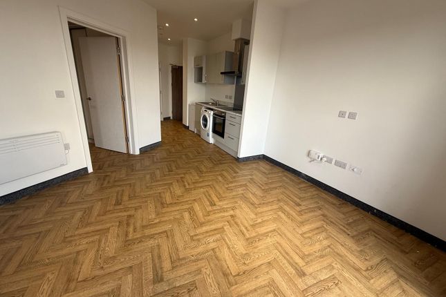 Flat C31 Fleet Court Block C, 10 Byron Street, Leicester photo 3