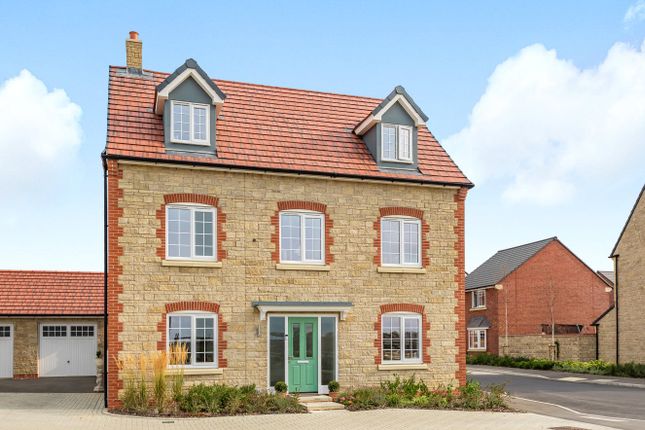 Detached house for sale in King Street, Faringdon, Oxfordshire