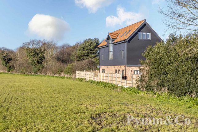 Detached house for sale in Sidegate Road, Hopton