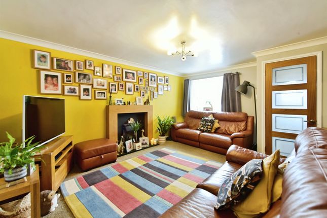 6, Deanhead Court, Sheffield photo 2