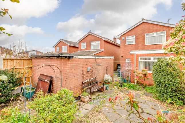 5, Churton Grove, Wigan photo 2