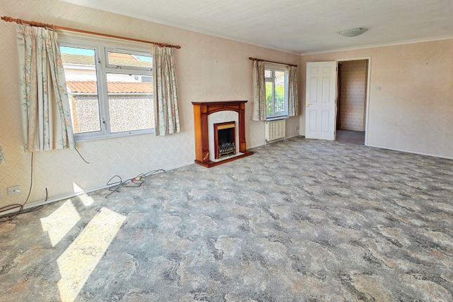55, Lindum Park, Ruskington photo 2