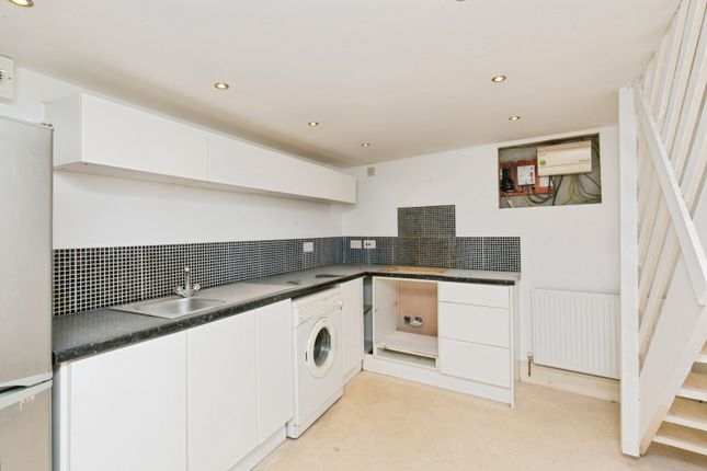 32, Lon Pobty, Gwynedd photo 2