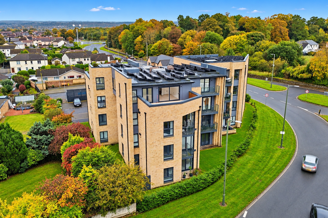 3-bed flat on Old Bellsdyke Road, Larbert, £355,000