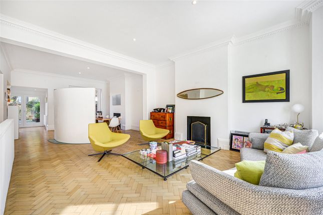 Flat to rent in Holland Park Road, London