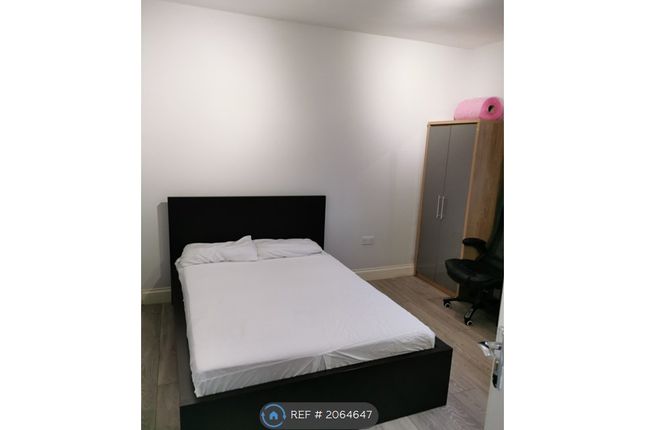 Room to rent in Wycombe Road, Ilford