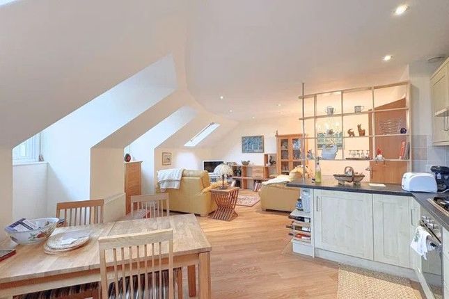 Foxlands,30, York Road, Torquay photo 3