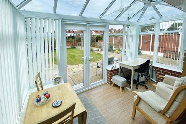 Bungalow for sale in Meadowside, Nuneaton, Warwickshire