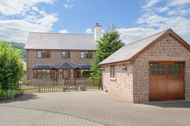 Yew Tree Close-32-Cropped