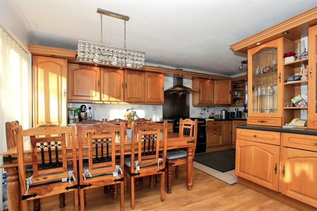 4-bed house on 165, Watergall, Peterborough, £250,000