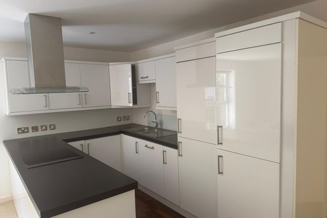 Apartment 2, Station House Apartments, Station Road, Hessle photo 4
