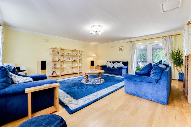 4, Grange Farms, Church Road, Wellingborough photo 2