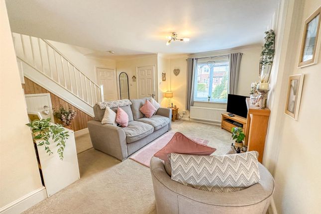 50, Applegarth Close, Corby photo 2