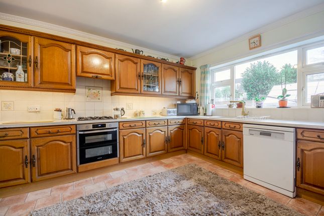 55 Derwent Avenue, Mansfield photo 4