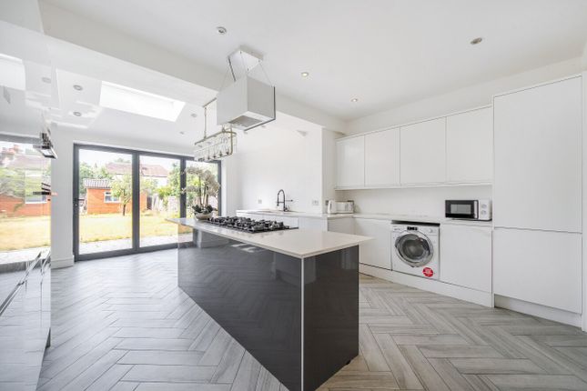 19, Crantock Road, London photo 4