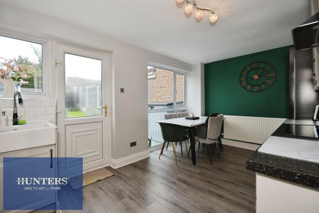 9, Cornwall Drive, Chesterfield photo 5