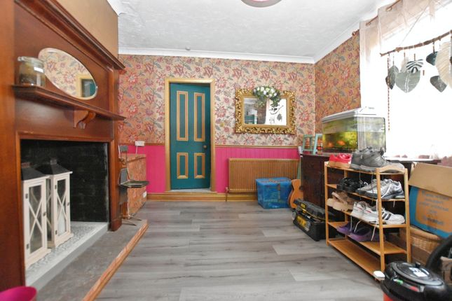 18, Hamlyn Avenue, Hull photo 4
