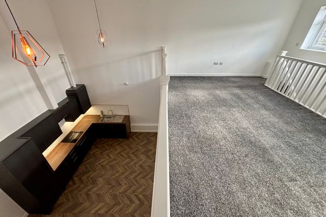 Flat 4, 152, Station Road, St. Helens photo 2