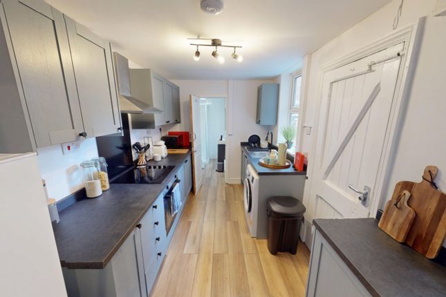 Grimsby Terrace, Nottinghamshire photo 2