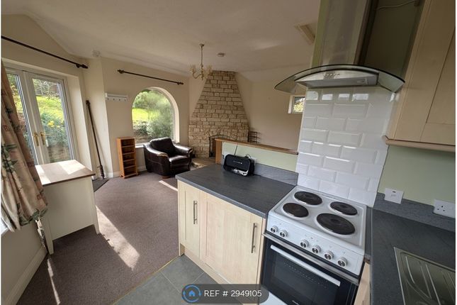 Flat, Kingshill Road, Dursley photo 5