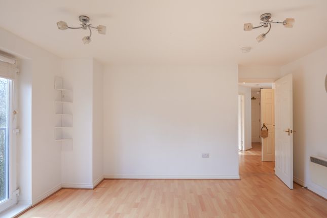 112, Stonemere Drive, Radcliffe photo 2