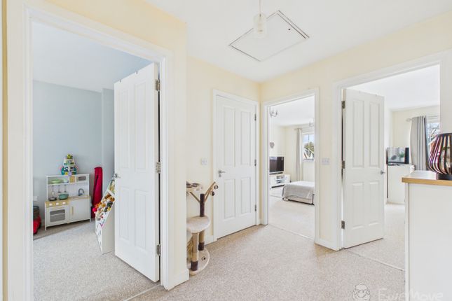 43, Royal Drive, Bordon photo 3