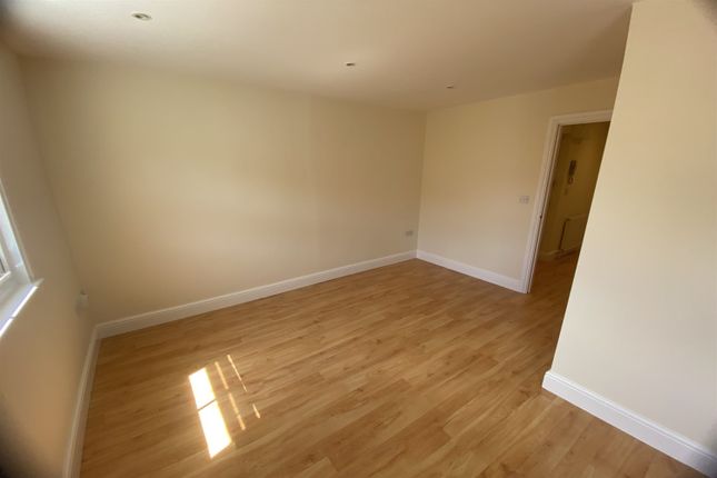 Flat 9, Ascot, 26-30 Tontine Street, Folkestone, photo 4